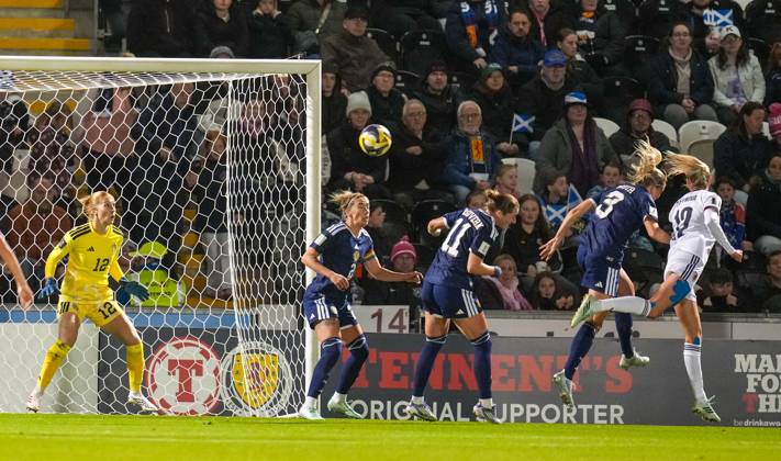 Czechia captain Klara Cahynova scores with a header to give Czechia a 1-2 lead (Agg. 3-2). Scotland Women v Czechia, Women s European World Cup Qualifier, Football, The Marbill Coaches Stadium, Paisley, Scotland, UK - 13 Oct 2026Paisley The Marbill Coaches Stadium Scotland United Kingdom  Copyright: xStuartxWallace Shutterstockx 17214114ak