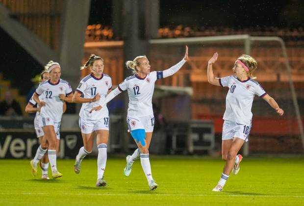 Czechia captain Klara Cahynova celebrates scoring with a header to give Czechia a 1-2 lead (Agg. 3-2). Scotland Women v Czechia, Women s European World Cup Qualifier, Football, The Marbill Coaches Stadium, Paisley, Scotland, UK - 13 Oct 2026Paisley The Marbill Coaches Stadium Scotland United Kingdom  Copyright: xStuartxWallace Shutterstockx 17214114au
