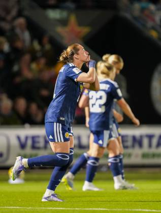 Kathleen McGovern of Scotland celebrates scoring to tie the game 2-2 (Agg. 4-2). Scotland Women v Czechia, Women s European World Cup Qualifier, Football, The Marbill Coaches Stadium, Paisley, Scotland, UK - 13 Oct 2026Paisley The Marbill Coaches Stadium Scotland United Kingdom  Copyright: xStuartxWallace Shutterstockx 17214114bh