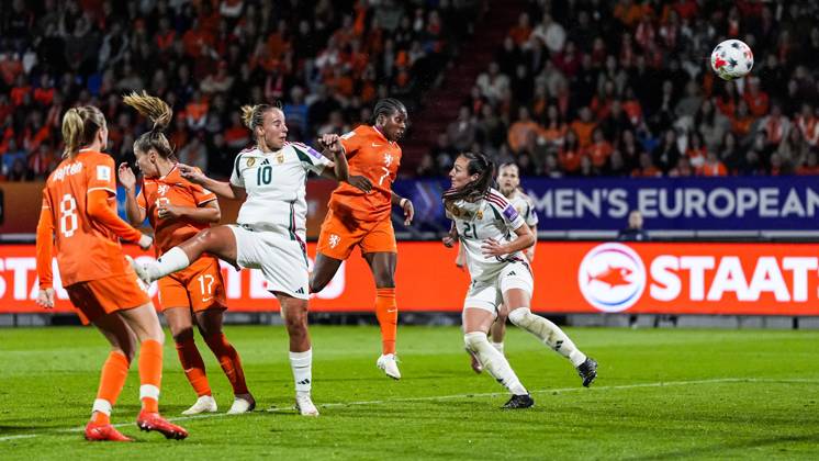 TILBURG - Lineth Beerensteyn of the Netherlands scores the 2-0 during the World Cup qualifying match between the Netherlands and Hungary at the Koning Willem II Stadium on October 13, 2026 in Tilburg, the Netherlands. TOBIAS KLEUVER ANP xVIxANPxSportx xxANPxIVx 572359656 originalFilename: 572359656.jpg