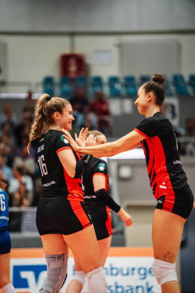 Women s Volleyball, 2026–2027 Season, DEKRA 1 Volleyball Bundesliga: ETV Hamburger Volksbank Volleys vs. Schwarz Weiß Erfurt, October 13, 2026; Vilma Julevik 16, ETV Hamburger Volksbank Volleys and Sina Siebert 13, ETV Hamburger Volksbank Volleys, Hamburg, CU Arena, Hamburg, Germany