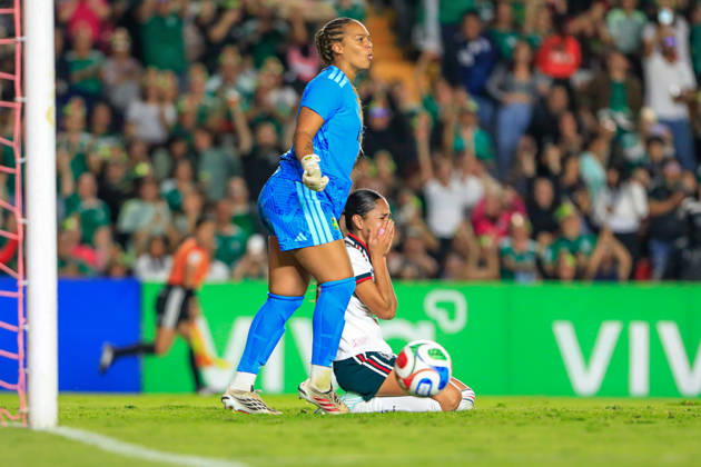 MEXICAN WOMEN S NATIONAL TEAM MEXICO VS. JAMAICA, INTERNATIONAL FRIENDLY, OCTOBER 13, 2026, QUERÉTARO, MEXICO Action photo of Maricarmen Reyes (No. 24) of Mexico and Rebecca Spencer (No. 13) of Jamaica during an international friendly match at the Estadio Corregidora in Querétaro, Mexico. PHOTO BY IMAGENSHOP AGENCIA FOTOGRAFICA QUERÉTARO, QUERÉTARO, MEXICO Copyright: xLUISxGONZALEZx
