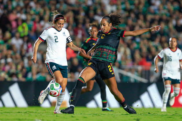 MEXICAN WOMEN S NATIONAL TEAM MEXICO VS. JAMAICA, INTERNATIONAL FRIENDLY, 10 13 2026 QUERÉTARO, MEXICO Action photo of Kenti Robles (L) of Mexico and Naya Cardoza (R) of Jamaica during an international friendly match at the Estadio Corregidora in Querétaro, Mexico. PHOTO BY IMAGENSHOP AGENCIA FOTOGRAFICA QUERÉTARO, QUERÉTARO, MEXICO Copyright: xLUISxGONZALEZx