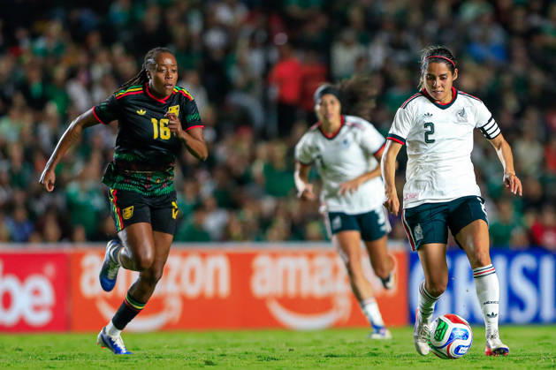 MEXICAN WOMEN S NATIONAL TEAM MEXICO VS. JAMAICA, INTERNATIONAL FRIENDLY, 10 13 2026 QUERÉTARO, MEXICO Action photo of Kenti Robles (R) of Mexico and Paige Bailey (L) of Jamaica during an international friendly match at the Estadio Corregidora in Querétaro, Mexico. PHOTO BY IMAGENSHOP AGENCIA FOTOGRAFICA QUERÉTARO, QUERÉTARO, MEXICO Copyright: xLUISxGONZALEZx