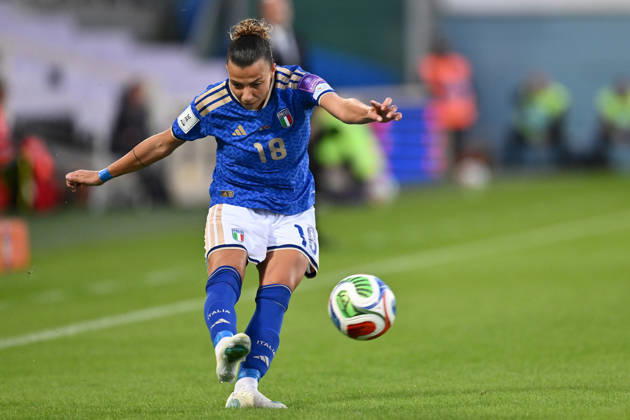 IPA89667069 - Arianna Caruso of Italy is in action during the second leg of the first round of the 2027 FIFA Women s World Cup European Qualifiers Playoffs between Italy and Belarus at Artemio Franchi Stadium on October 13, 2026, in Florence, Italy.  Copyright: xDomenicoxCippitelli IPAxSportx xx IPA89667069 IPA89667069