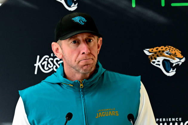 Jacksonville Jaguars, Press and Training Jacksonville Jaguars Head coach Liam Coen during the press conference, PK, Pressekonferenz practise session for Jacksonville Jaguars at the Grove Hotel, Chandler s Cross, UK on 14 October 2026. Chandler s Cross Grove Hotel Hertfordshire UK Editorial use only , Copyright: xDennisxGoodwinx PSI-24998-0009