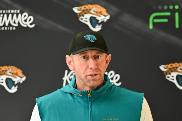 Jacksonville Jaguars, Press and Training Jacksonville Jaguars Head coach Liam Coen during the press conference, PK, Pressekonferenz practise session for Jacksonville Jaguars at the Grove Hotel, Chandler s Cross, UK on 14 October 2026. Chandler s Cross Grove Hotel Hertfordshire UK Editorial use only , Copyright: xDennisxGoodwinx PSI-24998-0007