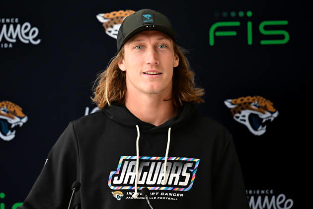 Jacksonville Jaguars, Press and Training Jacksonville Jaguars quarterback Trevor Lawrence (16) during the press conference, PK, Pressekonferenz practise session for Jacksonville Jaguars at the Grove Hotel, Chandler s Cross, UK on 14 October 2026. Chandler s Cross Grove Hotel Hertfordshire UK Editorial use only , Copyright: xDennisxGoodwinx PSI-24998-0107