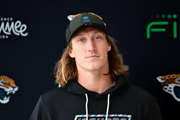 Jacksonville Jaguars, Press and Training Jacksonville Jaguars quarterback Trevor Lawrence (16) during the press conference, PK, Pressekonferenz practise session for Jacksonville Jaguars at the Grove Hotel, Chandler s Cross, UK on 14 October 2026. Chandler s Cross Grove Hotel Hertfordshire UK Editorial use only , Copyright: xDennisxGoodwinx PSI-24998-0109