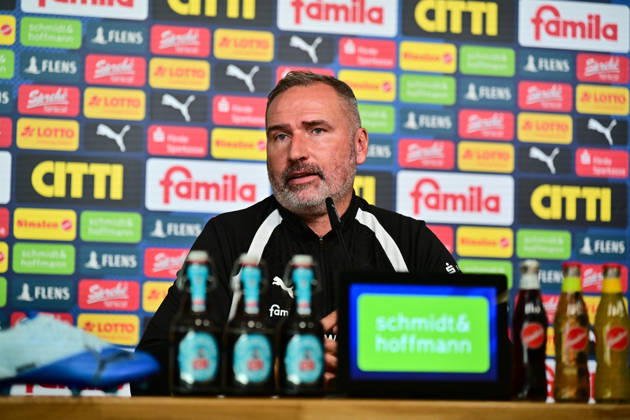 October 14, 2026, Soccer, Men s, 2nd Bundesliga, 2026–2027 Season, Holstein Kiel press conference with coach Tim Walter ahead of Friday’s match against Hertha BSC Berlin, KSV Tim Walter at the press conference in Kiel, near Holstein Stadium, press room, Schleswig-Holstein, Germany