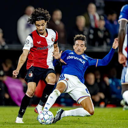 ROTTERDAM: Feyenoord midfielder Gjivai Zechiël and Como defender Kaiki Bruno during the UEFA Champions League match between Feyenoord and Como at De Kuip on October 14, 2026, in Rotterdam, Netherlands. Photo by DeFodi Images