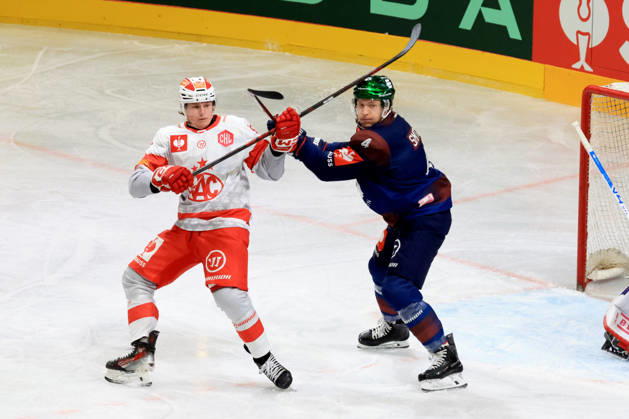 October 14, 2026, DEU, GER, Ice Hockey, Champions League, 2026–27 Season, Berlin, Eisbären Berlin vs. Klagenfurther AC Adam Smith Eisbären Berlin 4, David Waschnig Klagenfurt 19 nordphoto GmbH Engler City Corrugated Iron Palace Federal State Country Copyright: xNordphotox xEnglerx