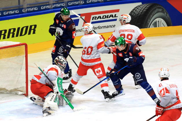 October 14, 2026, DEU, GER, Ice Hockey, Champions League, 2026–27 Season, Berlin, Eisbären Berlin vs. Klagenfurter AC Yannick Veilleux, Eisbären Berlin 38, Tobias Krestan, Eisbären Berlin 91, Mareks Mitens Furey, Klagenfurth 30, Manuel Wadel Klagenfurt 60, Mattias Goeransson Klagenfurt 28 nordphoto GmbH Engler City Wellblechpalast State Country Copyright: xNordphotox xEnglerx
