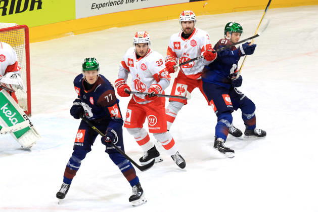 October 14, 2026, DEU, GER, Ice Hockey, Champions League, 2026–27 Season, Berlin, Eisbären Berlin vs. Klagenfurther AC Eric Hoerdler, Eisbären Berlin 77, Manuel Wiederer, Eisbären Berlin 21, Filip Simonic, Klagenfurt 39, Will MacKinnon, Klagenfurt 3 nordphoto GmbH Engler City, Wellblechpalast, Federal State, Country Copyright: xNordphotox xEnglerx