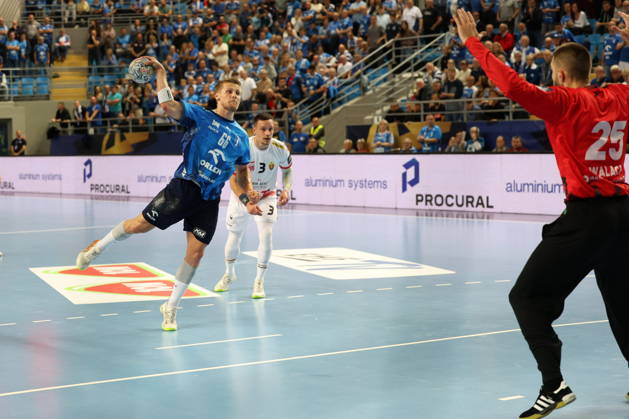 Plock 14.10.2026 Liga mistrzow pilka reczna mezczyzn faza grupowa sezon 2026 27 --- Group phase mens handball EHF Champions League Orlen Wisla Plock - HC Vardar 1961 Skopje Frederik Bjerre Milosz Walach Fot. Marcin Solarz FotoPyK NEWSPIX.PL --- newspix.pl 