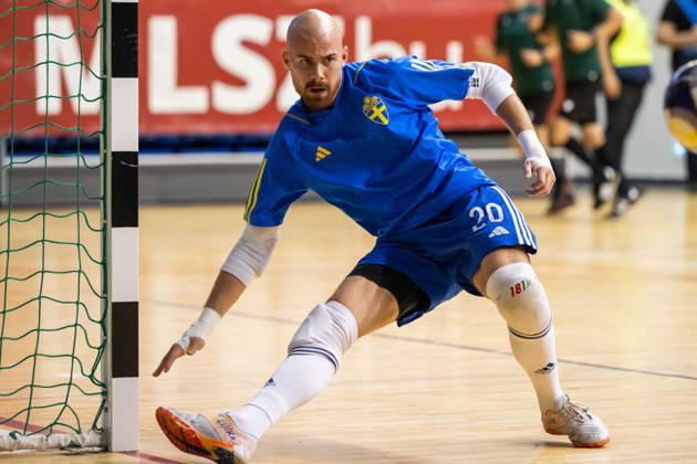 261015 Goalkeeper Viktor Sääf of Sweden ahead of the FIFA Futsal World Cup qualifying match between Hungary and Sweden on October 15, 2026 in Nyíregyháza. Photo: Bildbyran EXT BILDBYRÅN COP 18 XY0131 futsal national team Hungary Sweden national team Sweden BBENG World Cup qualifier Hungary  Copyright: BILDBYRANxEXT BB261015BB543