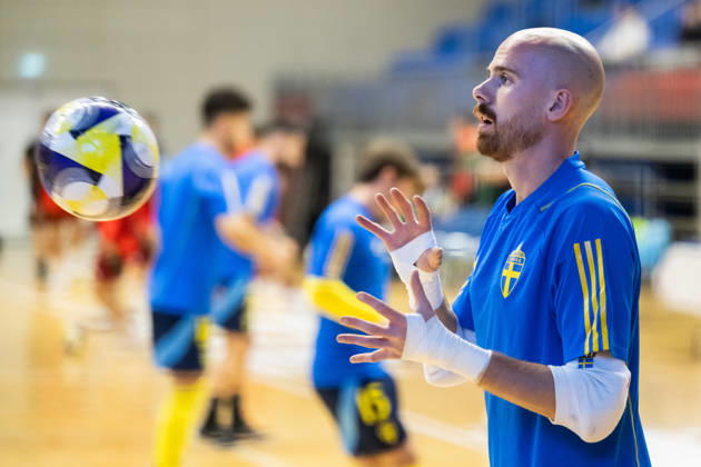 261015 Goalkeeper Viktor Sääf of Sweden ahead of the FIFA Futsal World Cup qualifying match between Hungary and Sweden on October 15, 2026 in Nyíregyháza. Photo: Bildbyran EXT BILDBYRÅN COP 18 XY0131 futsal national team Hungary Sweden national team Sweden BBENG World Cup qualifier Hungary  Copyright: BILDBYRANxEXT BB261015BB546