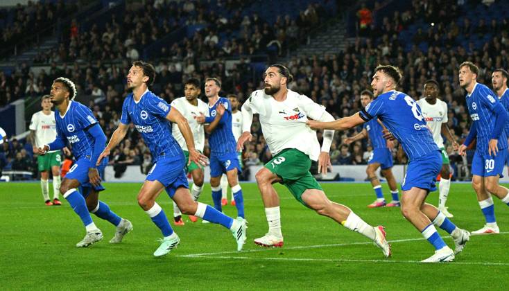 Jack Hinshelwood of Brighton on the right grabs the shirt of Anton Tolodava of Kauno Zalgiris during the UEFA Conference League match between Brighton and Hove Albion and Kuano Zalgiris at the American Express Stadium , Brighton , UK - 15th October 2026 Brighton & Hove Albion vs Kuano Zalgiris UEFA Conference League Football, Amex Stadium, Sussex, United Kingdom - 15 Oct 2026Brighton Amex Stadium Sussex United Kingdom Editorial use only. No merchandising. For Football images FA and Premier League restrictions apply inc. no internet mobile usage without FAPL license - for details contact Football Dataco  Copyright: xSimonxDack TPI Shutterstockx 17218395t