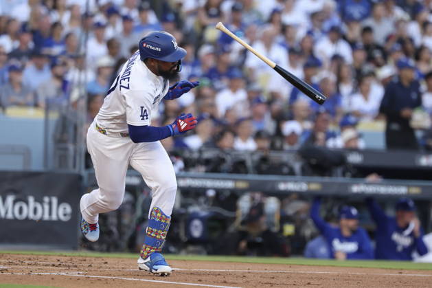 MLB, Baseball Herren, USA Postseason: NLCS Game 4 - Los Angeles Dodgers vs Milwaukee Brewers Los Angeles Dodgers outfielder Teoscar Hernandez in action during Game 4 of the National League Championship Series between the Los Angeles Dodgers and the Milwaukee Brewers at Dodger Stadium in Los Angeles, California, USA, 15 October 2026. LOS ANGELES CALIFORNIA UNITED STATES  Copyright: xCHRISxTORRESx