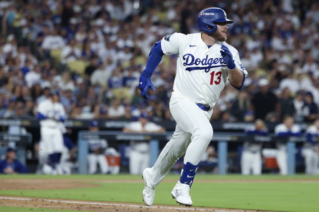 MLB, Baseball Herren, USA Postseason: NLCS Game 4 - Los Angeles Dodgers vs Milwaukee Brewers Los Angeles Dodgers third baseman Max Muncy in action during Game 4 of the National League Championship Series between the Los Angeles Dodgers and the Milwaukee Brewers at Dodger Stadium in Los Angeles, California, USA, 15 October 2026. LOS ANGELES CALIFORNIA UNITED STATES  Copyright: xCHRISxTORRESx