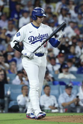 MLB, Baseball Herren, USA Postseason: NLCS Game 4 - Los Angeles Dodgers vs Milwaukee Brewers Los Angeles Dodgers designated hitter Shohei Ohtani in action during Game 4 of the National League Championship Series between the Los Angeles Dodgers and the Milwaukee Brewers at Dodger Stadium in Los Angeles, California, USA, 15 October 2026. LOS ANGELES CALIFORNIA UNITED STATES  Copyright: xCHRISxTORRESx