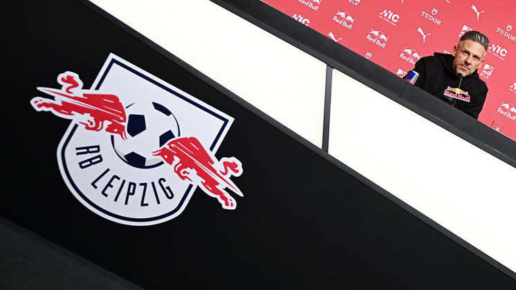 2026–2027 Bundesliga Season, Matchday 6, RB Leipzig Press Conference Ahead of Bayern Munich vs. RB Leipzig on October 16, 2026: Martin Demichelis, RB Leipzig Coach, at the RB Leipzig press conference ahead of the Bundesliga match against Bayern Munich on October 16, 2026, in Leipzig, Saxony, Germany, at the Red Bull training facility on Cottaweg