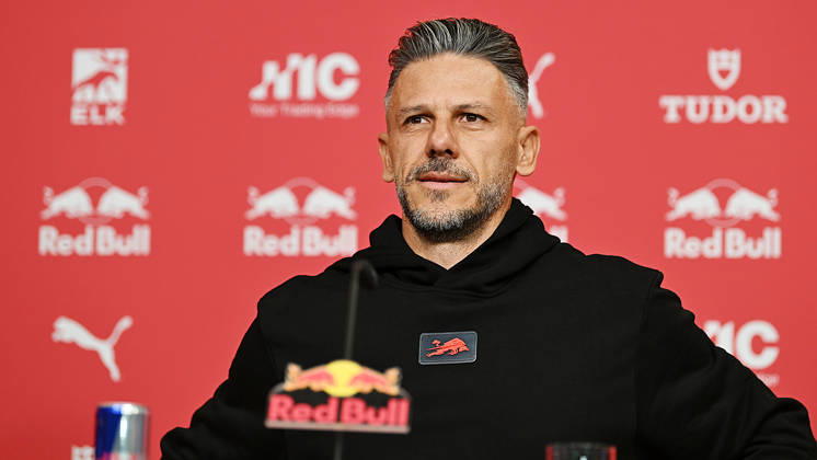 2026–2027 Bundesliga Season, Matchday 6, RB Leipzig Press Conference Ahead of Bayern Munich vs. RB Leipzig on October 16, 2026: Martin Demichelis, RB Leipzig Coach, at the RB Leipzig press conference ahead of the Bundesliga match against Bayern Munich on October 16, 2026, in Leipzig, Saxony, Germany, at the Red Bull training facility on Cottaweg