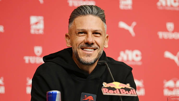 2026–2027 Bundesliga Season, Matchday 6, RB Leipzig Press Conference Ahead of Bayern Munich vs. RB Leipzig on October 16, 2026: Martin Demichelis, RB Leipzig Coach, at the RB Leipzig press conference ahead of the Bundesliga match against Bayern Munich on October 16, 2026, in Leipzig, Saxony, Germany, at the Red Bull training facility on Cottaweg