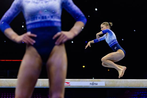 ROTTERDAM - Vera Ubbink during podium training at the World Gymnastics Championships in Ahoy Rotterdam. IRIS VAN DEN BROEK ANP xVIxANPxSportx xxANPxIVx 572627408 originalFilename: 572627408.jpg