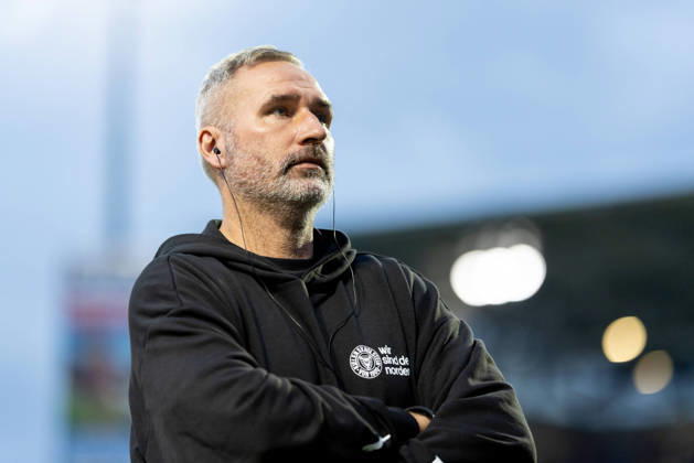 Kiel, October 16, 2026; Soccer, 2026–27 2. Bundesliga, Holstein Kiel vs. Hertha BSC; Tim Walter, Holstein Kiel Coach; DFL regulations prohibit any use of photographs as image sequences and or quasi-video
