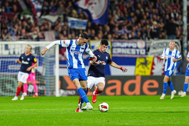 Niklas Kolbe, Hertha BSC, 27; Guillermo Balzi, Holstein Kiel, 08 GER; Holstein Kiel vs. Hertha BSC; Soccer; 2. Bundesliga; Matchday 08; 2026–2027 Season; October 16, 2026 DFL regulations prohibit any use of photographs as image sequences and or quasi-video GER, Holstein Kiel vs. Hertha BSC, Soccer, 2. Bundesliga, Matchday 08, 2026–2027 Season, October 16, 2026, Kiel Copyright: xEibner-Pressefoto MarcelxvonxFehrnx EP_MFN