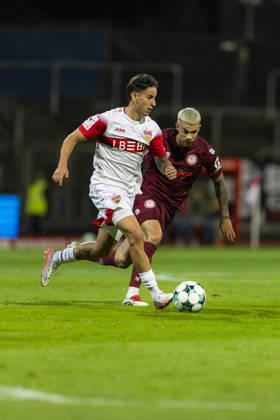 3rd Division, Fortuna Cologne vs. VfB Stuttgart U21, October 16, 2026, Nicolas Sessa, VfB Stuttgart U21, 10, Tom Geerkens, Fortuna Cologne, 6, 3rd Division, Fortuna Cologne vs. VfB Stuttgart U21, Matchday 10, on October 16, 2026, Südstadion, Cologne. DFB regulations prohibit any use of photographs as image sequences and or quasi-video. Copyright: xBEAUTIFULxSPORTS Meuselx