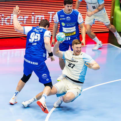 October 16, 2026, GER, Handball, Men, Season 26–27, Opel 1st Division, Matchday 9, ThSV Eisenach vs. VfL Gummersbach, Kristjan Horzen (VfL Gummersbach), Tillman Leu (ThSV Eisenach), 99 99817 Eisenach, Werner Assmann, Halle am Sportpark, Thuringia, Germany