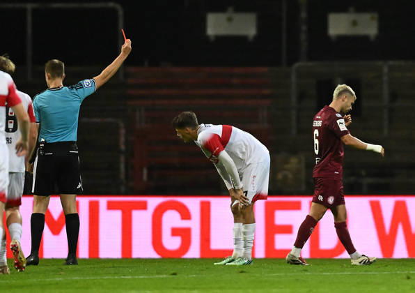 October 10, 2026, xophax, Soccer 3rd Division, Cologne, Fortuna Cologne vs. VFB Stuttgart II, Enzo Wirtz, SC Fortuna Cologne, Red card for Tom Geerkens, SC Fortuna Cologne, to the right of referee Henry Schröder, to the left: Cologne