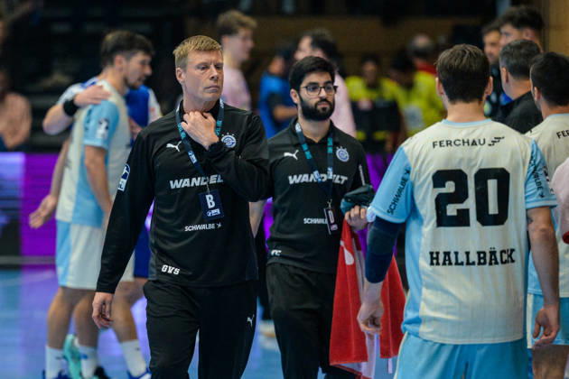 Gudjon Valur Sigurdsson, VfL Gummersbach, Official; Ludvig Hallbaeck, VfL Gummersbach, 20 GER, ThSV Eisenach vs. VfL Gummersbach, 1st Opel Handball Bundesliga, Handball, Matchday 9, 2026–2027 season, 8:00 PM, October 16, 2026, GER, ThSV Eisenach vs. VfL Gummersbach, 1st Opel Handball Bundesliga, Handball, Matchday 9, 2026–2027 season, 8:00 p.m., October 16, 2026, Eisenach Copyright: xMartinxHerbstx