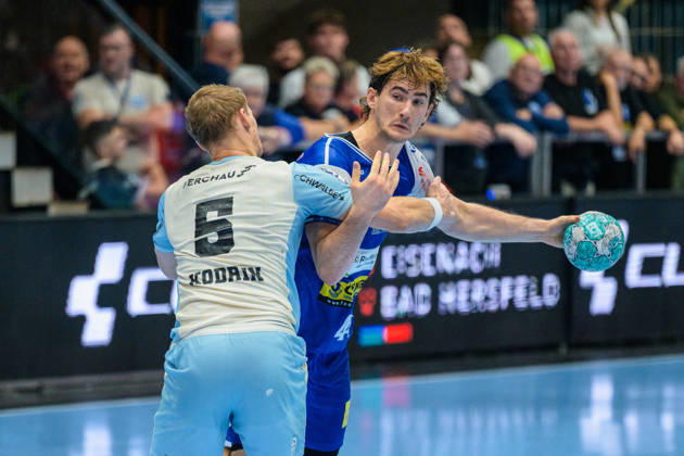 Tilen Kodrin, VfL Gummersbach, 05; Stephan Seitz, ThSV Eisenach, 44 GER; ThSV Eisenach vs. VfL Gummersbach, 1st Opel Handball Bundesliga, Handball, Matchday 9, 2026–2027 Season, 8:00 p.m., October 16, 2026 GER, ThSV Eisenach vs. VfL Gummersbach, 1st Opel Handball Bundesliga, Handball, Matchday 9, 2026–2027 season, 8:00 p.m., October 16, 2026, Eisenach Copyright: xMartinxHerbstx