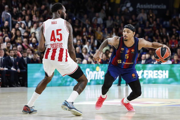 October 16, 2026, Barcelona, Barcelona, Spain: Juntin Robinson of FC Barcelona, Barca in action during the EuroLeague Regular Season Round 6 match played between FC Barcelona and Olympiacos Piraeus at Palau Blaugrana on October 16, 2026 in Barcelona, Spain. Barcelona Spain - ZUMAa181 20261016_zaa_a181_198 Copyright: xJavierxBorregox