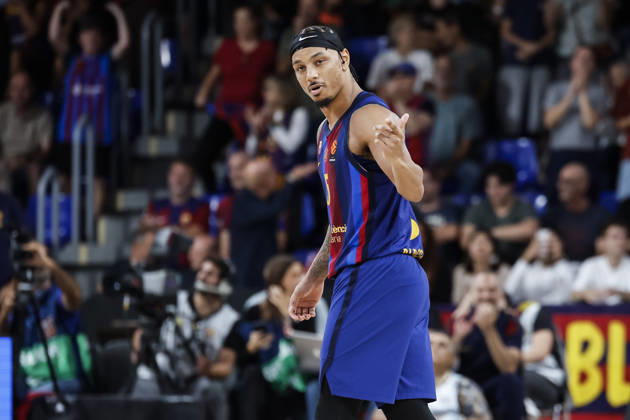 October 16, 2026, Barcelona, Barcelona, Spain: Juntin Robinson of FC Barcelona, Barca celebrates a basket during the EuroLeague Regular Season Round 6 match played between FC Barcelona and Olympiacos Piraeus at Palau Blaugrana on October 16, 2026 in Barcelona, Spain. Barcelona Spain - ZUMAa181 20261016_zaa_a181_205 Copyright: xJavierxBorregox