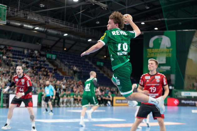 Handball, HBL2: SC DHfK Leipzig vs. ASV Hamm Westfalen, October 16, 2026; Tom Koschek 76, SC DHfK Leipzig taking a shot; Handball, 2nd Bundesliga, 2026–2027 season, Matchday 8: SC DHfK Leipzig vs. ASV Hamm Westfalen on October 16, 2026, at the Quarterback Immobilien Arena Leipzig Copyright: xBEAUTIFULxSPORTS JanxKaeferx