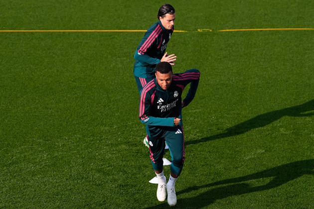 October 17, 2026, Valdebebas, Madrid, Spain: Alvaro Carreras and Kylian Mbappe during the training day of Real Madrid ahead the Spanish League, LaLiga EA Sports, football match against Sevilla FC at Ciudad Deportiva Real Madrid on October 17, 2026, in Valdebebas, Madrid, Spain. Real Madrid Training And press conference, PK, Pressekonferenz - LaLiga Ea Sports  - ZUMAa181 20261017_zaa_a181_035 Copyright: xDennisxAgyemanx