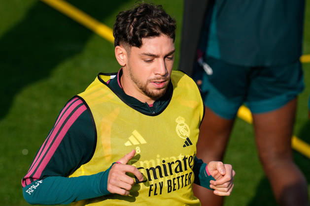 October 17, 2026, Valdebebas, Madrid, Spain: Federico Valverde during the training day of Real Madrid ahead the Spanish League, LaLiga EA Sports, football match against Sevilla FC at Ciudad Deportiva Real Madrid on October 17, 2026, in Valdebebas, Madrid, Spain. Real Madrid Training And press conference, PK, Pressekonferenz - LaLiga Ea Sports  - ZUMAa181 20261017_zaa_a181_043 Copyright: xDennisxAgyemanx