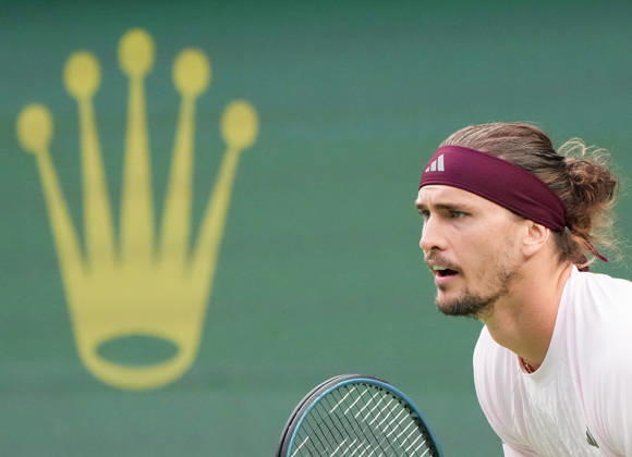 (261017) -- SHANGHAI, Oct. 17, 2026 -- Alexander Zverev competes during the men s singles semifinal between Alexander Zverev of Germany and Alejandro Davidovich Fokina of Spain at the 2026 ATP, Tennis Herren tour Shanghai Masters tennis tournament in Shanghai, China, Oct. 17, 2026. ) (SP)CHINA-SHANGHAI-TENNIS-SHANGHAI MASTERS-MEN S SINGLES (CN) DingxTing 