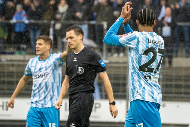 October 17, 2026, xerix, Southwest Regional Soccer League, Stuttgarter Kickers vs. TSV Steinbach Haiger; from left: David Udogu, SV Stuttgarter Kickers, after a scoring chance in Stuttgart