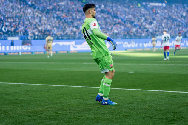 Germany Soccer Bundesliga 2026–27, Matchday 6: Hamburger SV (HSV) vs. VfB Stuttgart at Volkspark Stadium, Hamburg; Dennis Seimen (VfB Stuttgart), 41 Copyright: xStefanxTrochax