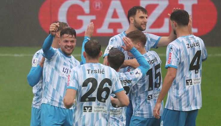 Stuttgart Soccer, Regionalliga Southwest; Stuttgarter Kickers vs. TSV Steinbach Haiger; Kickers celebrating; Yannick Glessing on the left