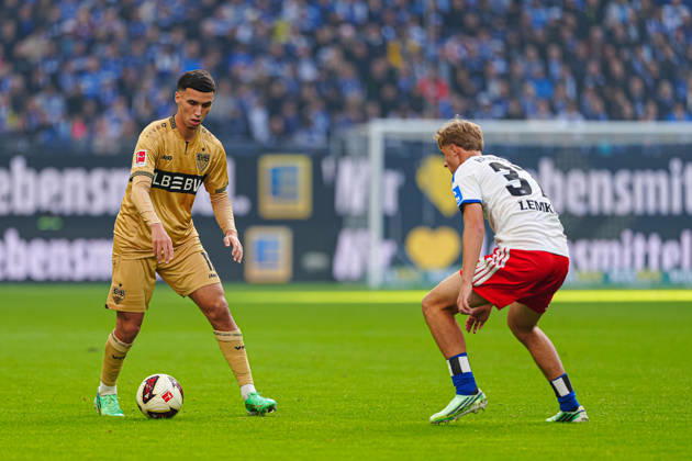 Bilal El Khannouss, VfB Stuttgart, 11; Louis Lemke, Hamburger SV, 37 (GER); Hamburger SV vs. VfB Stuttgart, soccer, Bundesliga 1, Matchday 6, 2026–2027 season, October 17, 2026 DFL regulations prohibit any use of photographs as image sequences and or quasi-video GER, Hamburger SV vs. VfB Stuttgart, soccer, 1st Bundesliga, Matchday 6, 2026–2027 season, October 17, 2026, Hamburg Copyright: xEibner-Pressefoto MarcelxvonxFehrnx EP_MFN