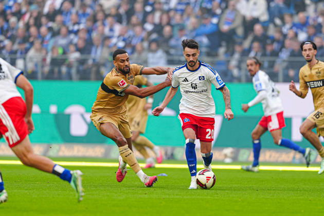 Josha Vagnoman, VfB Stuttgart, 04; Fabio Vieira, Hamburger SV, 20 GER; Hamburger SV vs. VfB Stuttgart, soccer, Bundesliga 1, Matchday 06, 2026–2027 season, October 17, 2026 DFL regulations prohibit any use of photographs as image sequences and or quasi-video GER, Hamburger SV vs. VfB Stuttgart, soccer, Bundesliga 1, Matchday 6, 2026–2027 season, October 17, 2026, Hamburg Copyright: xEibner-Pressefoto MarcelxvonxFehrnx EP_MFN