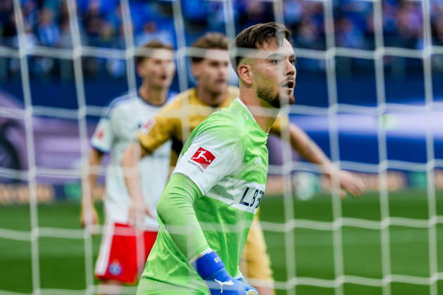 Germany Soccer Bundesliga 2026–27, Matchday 6: Hamburger SV (HSV) vs. VfB Stuttgart at Volkspark Stadium, Hamburg; Dennis Seimen (VfB Stuttgart), 41 Copyright: xStefanxTrochax