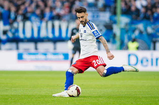 1 Bundesliga: Hamburger SV vs. VfB Stuttgart, October 17, 2026; Fabio Vieira (Hamburger SV), 20 soccer, 1 Bundesliga, Matchday 6: Hamburger SV vs. VfB Stuttgart on October 17, 2026, at the Volksparkstadion, Hamburg. DFL regulations prohibit any use of photographs as image sequences and or quasi-video. Copyright: xBEAUTIFULxSPORTS Tonhäuserx