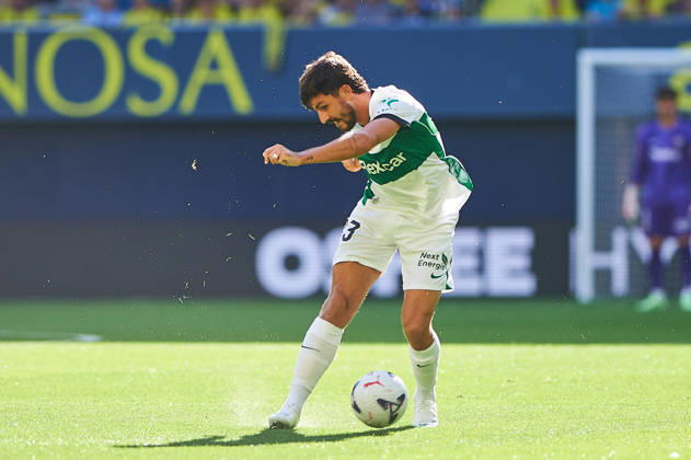 Victor Chust of Elche CF during the LaLiga EA Sports match between Villarreal CF and Elche CF at Estadio de la Cerámica on October 17, 2026, in Villarreal, Spain